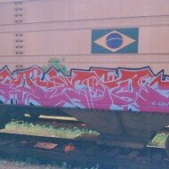 Graffiti de Does HDV em trem de carga - fr8 train (2)