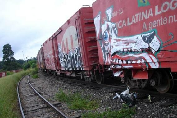 Graffiti de Paulo Ito em trem de carga (2)